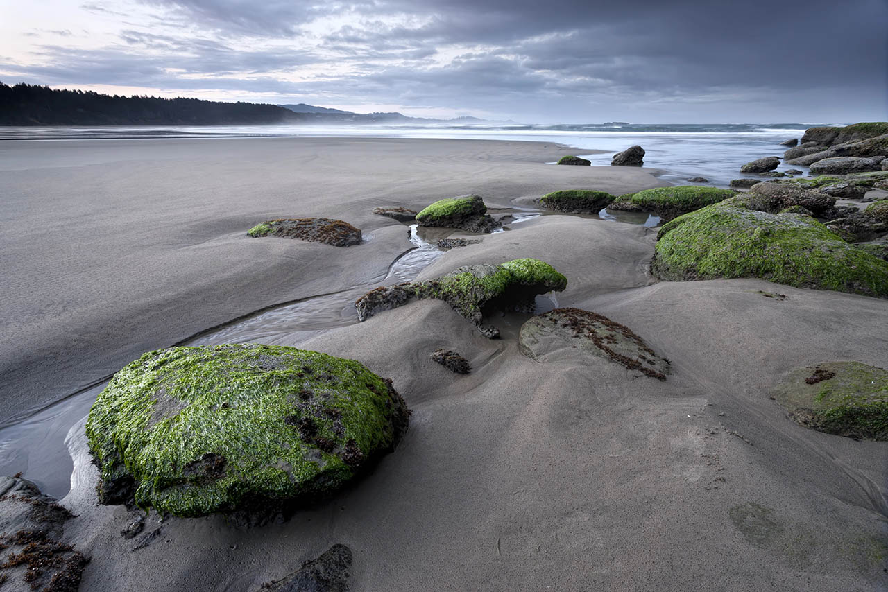 Beautiful beaches in Newport Oregon - a great day trip for guests at Sea and Sand RV Park in Depoe Bay OR